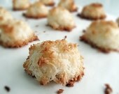 Chewy Crunchy Crispy Coconut Macaroons Cookies (1 dozen)
