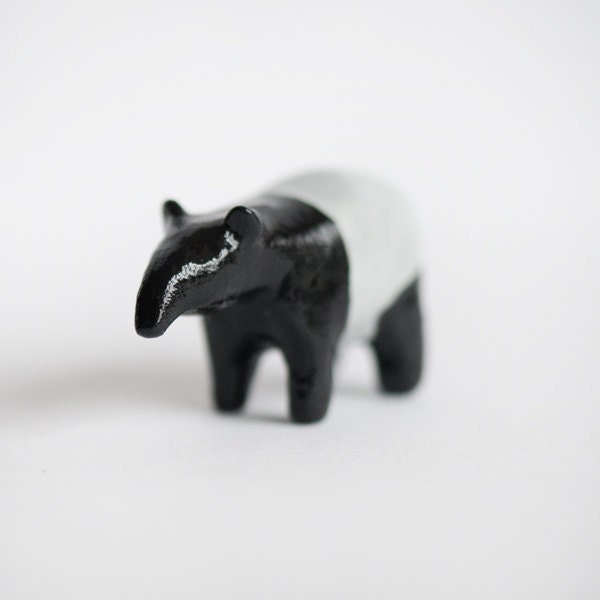 Le Peaceful Tapir Totem by le animalé