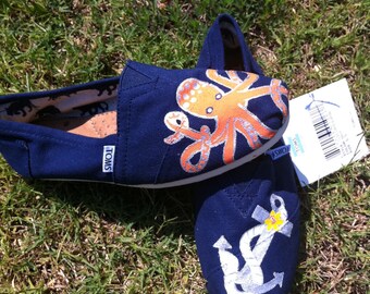 Custom TOMS shoes 