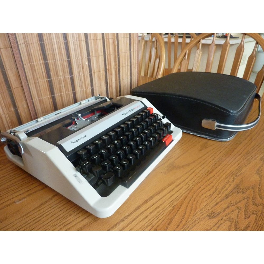 Vintage Remington(Sperry Rand) Performer Portable Typewriter With Case - WishfulSpirit