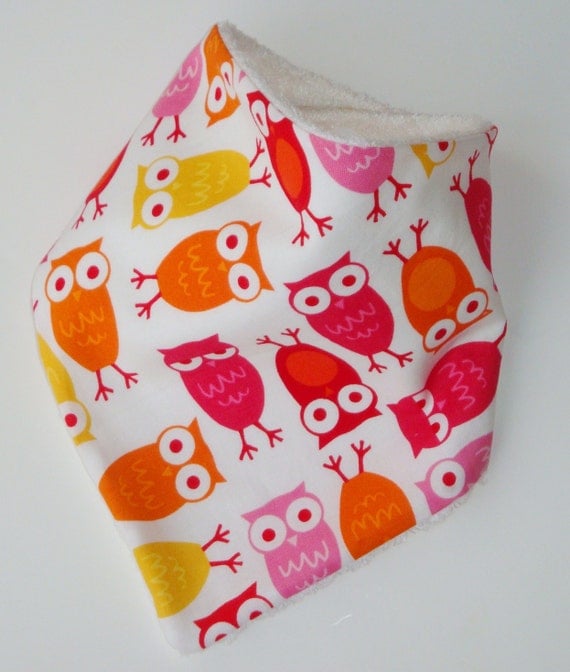 Baby Bandana Bib in SUPER ABSORBENT Bamboo Terry & Pink Owls - Cwtch Bugs Not Just For Mealtimes....