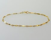 Luxury Gold  Bracelet,  Delicate and feminine, Minimum Jewelry, everyday jewelry - Fifi LaBonge-