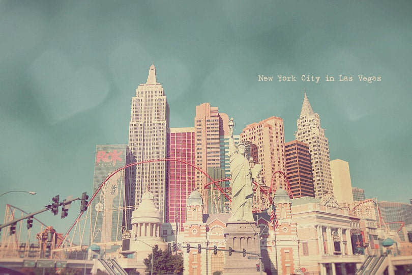 New York City Las Vegas Hotel Casino Statue of Liberty Roller Coaster Hearts Travel USA - 8 x 12