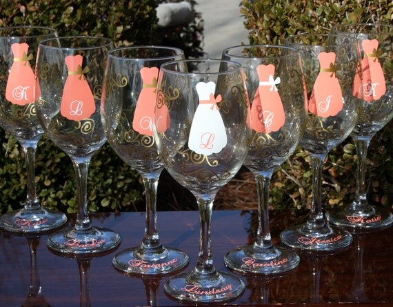 12 Personalized Bridesmaid Wine Glasses with Strapless Gown