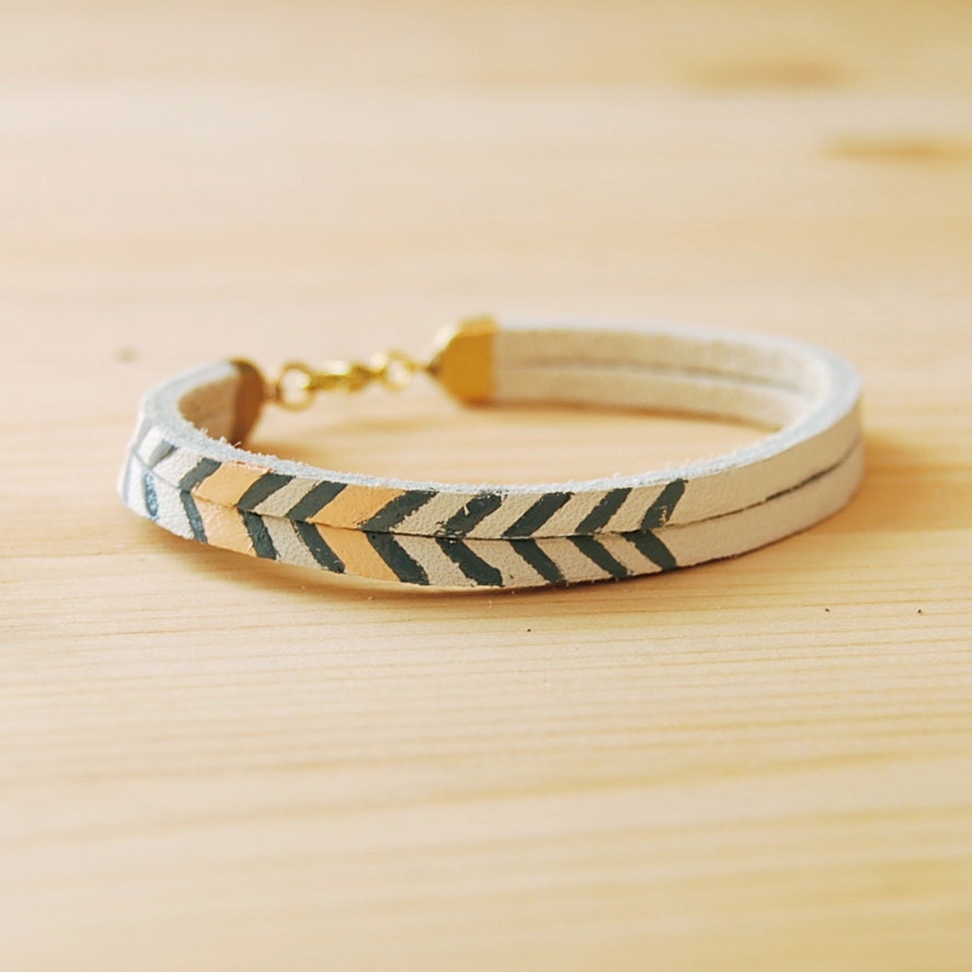 Leather Bracelet in White with Grey and Pink Chevron Pattern, "The Pecos Handpainted"