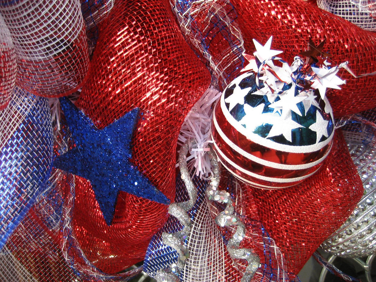 Deco Mesh PATRIOTIC WREATH