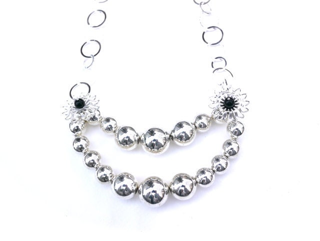 Fashion necklace, beaded silver necklace