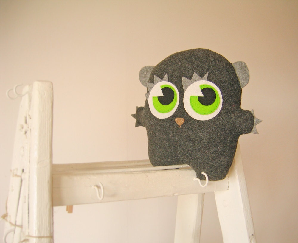 Bambak, adorable spring green eyes plushie