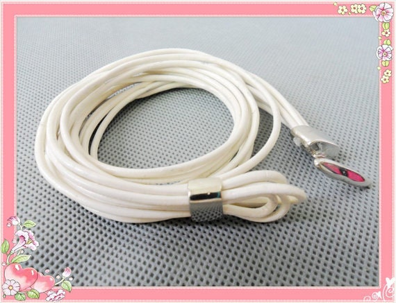 Cool Bracelet Cuff With white Leather and buckle adjustable 137S