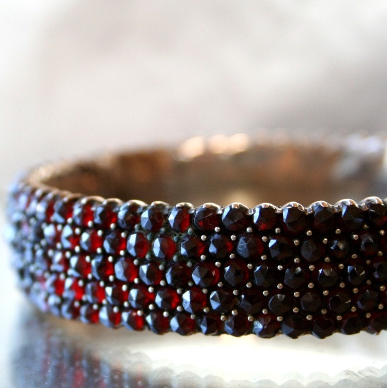 Antique Garnet Bracelet Austro Hungarian. Bohemian Czech Garnets Rose Cut