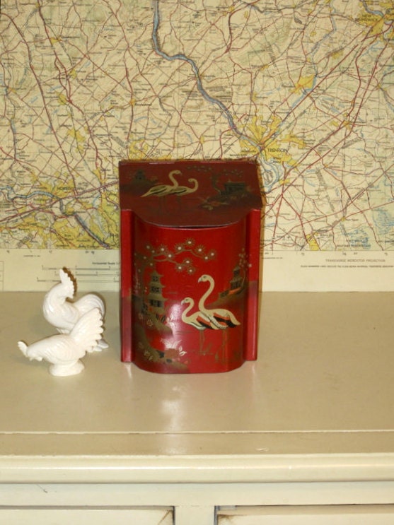 Vintage Baret Ware English Tin PRICE REDUCED