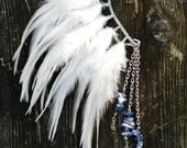 Feather ear cuff - Cream
