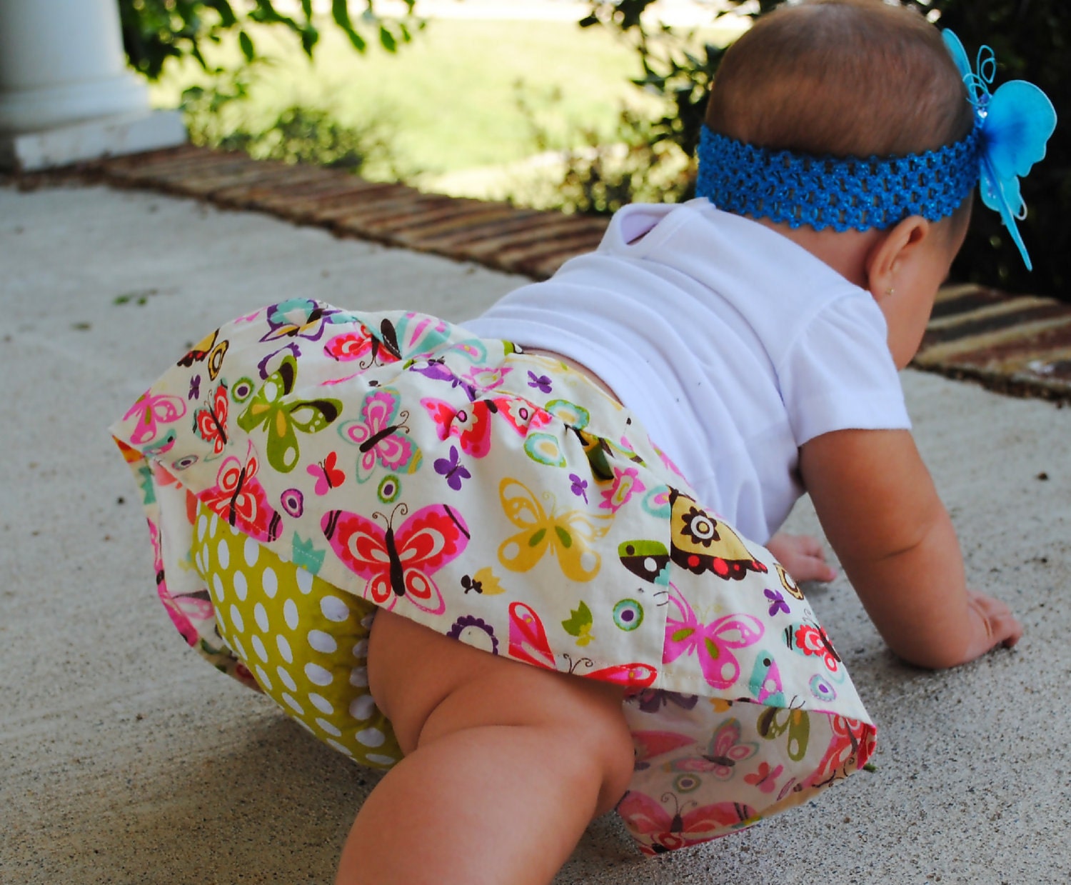 Lola Skirt for baby girl 0-24M- Diaper cover attached-Tiered and bouncy skirt-comfortable and convenient to wear-Easy sew PDF pattern