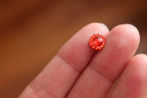 50 piece - Red - Sew on Rhinestone Beads - 2 Holes - Flower Shape