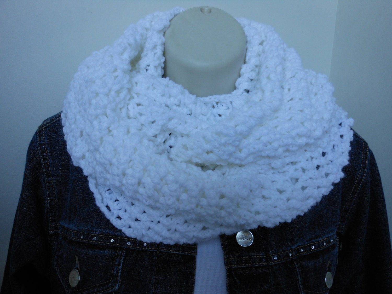 SALE -  Circle / Infiinity  crochet Scarf  in White