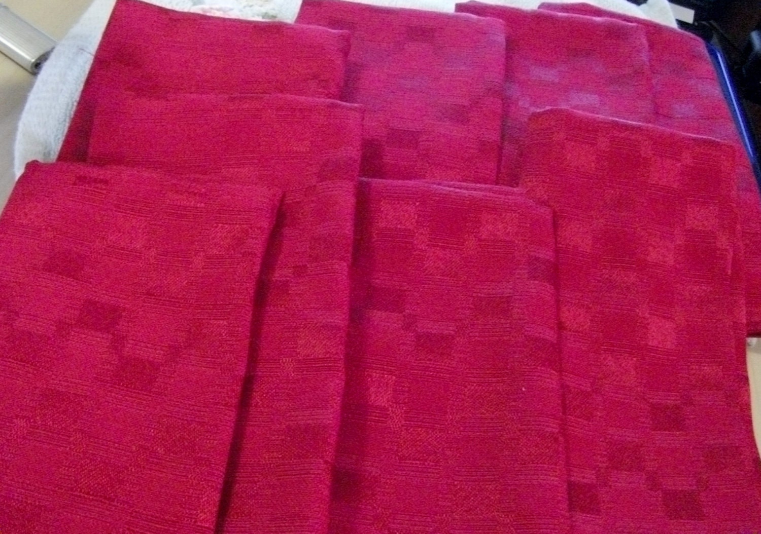 Vintage Cloth Napkins Red Linen Blend Set of EIGHT Mint Condition Only 4 USD