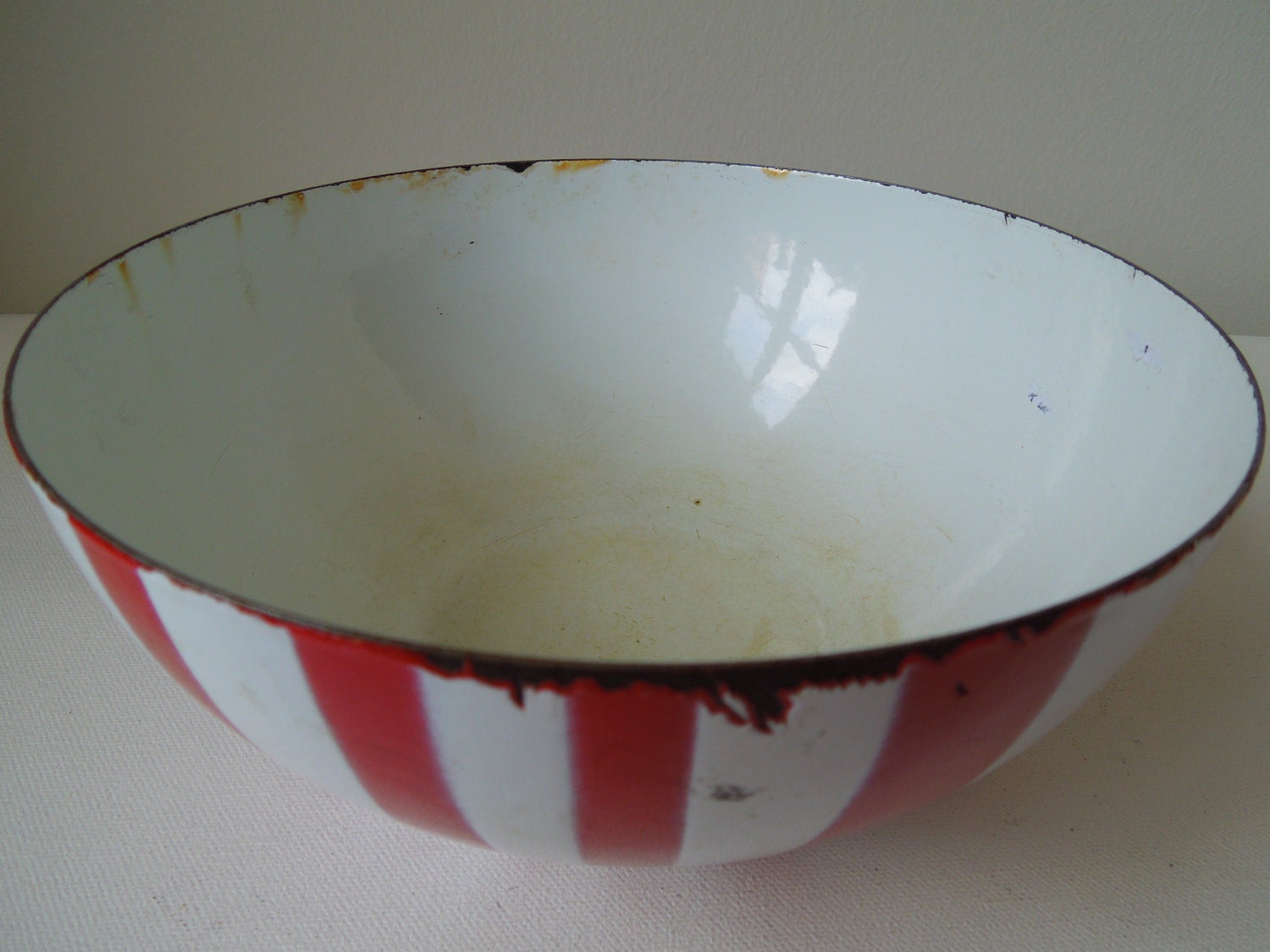 Cathrineholm Red and White Stripe Enamel Bowl