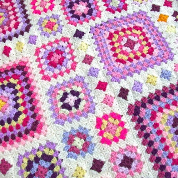 Crochet Pattern - Shabby Chic Granny Square Throw - PDF