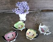 Kitsch vintage tea bag holder set with wire carrying case