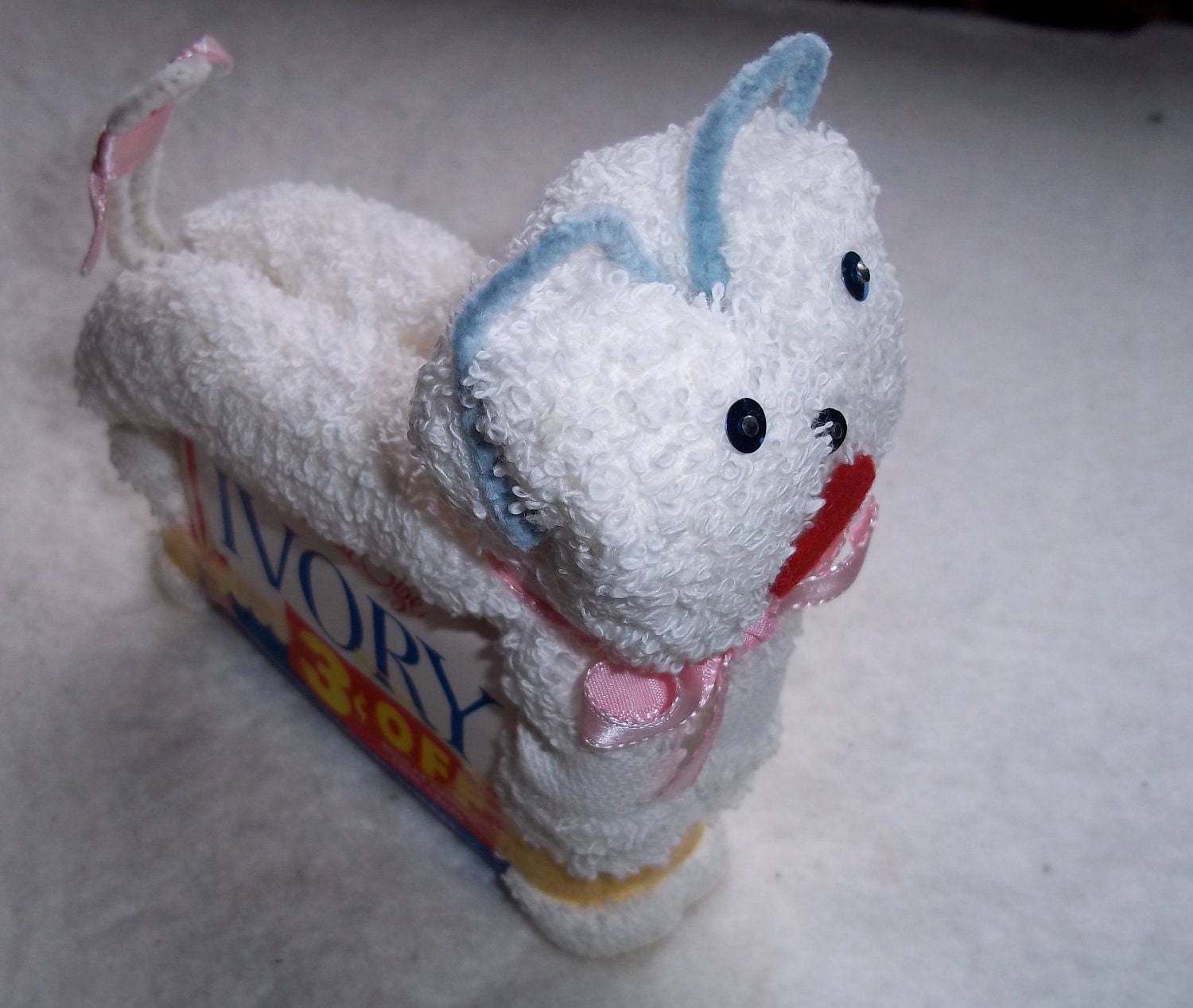 Vintage Ivory Soap/Washcloth Kitty