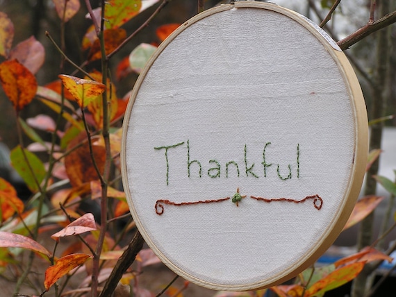 Thankful Embroidery in Hoop Thanksgiving Decor