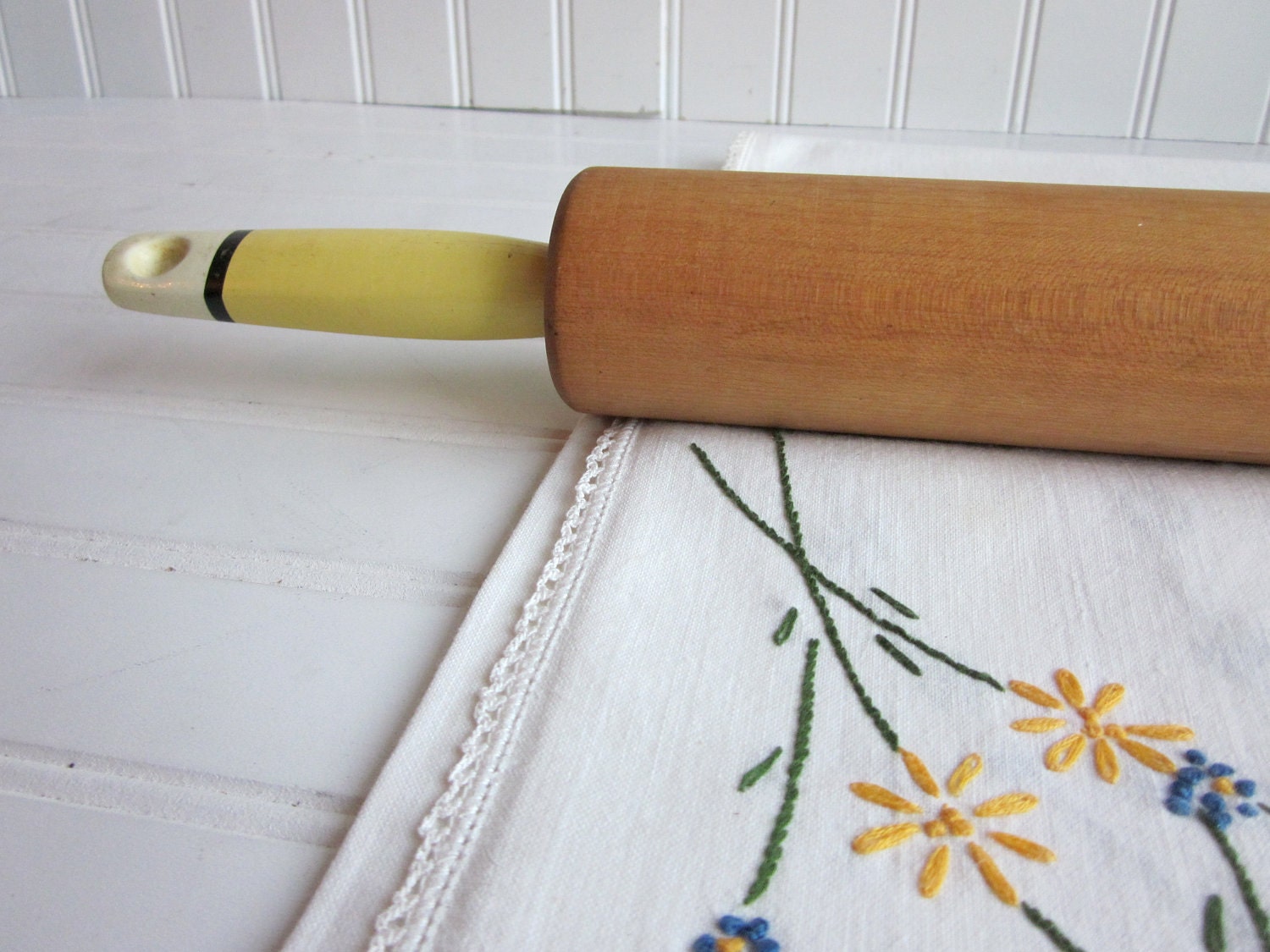 SALE Vintage Rolling Pin, Yellow, Cream, Black Painted Striped Handles. Vintage Wood Handle Wood Rolling Pin. - GoodBonesVintageCo