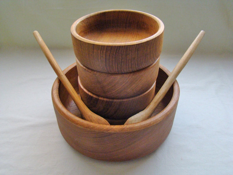 vintage Mid-Century Modern Thai teak wood salad bowl set