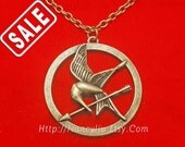 Hot Sale---The Hunger Games Necklace Pendant, Inspired Mockingjay Necklace With Arrow in Antique Bronze