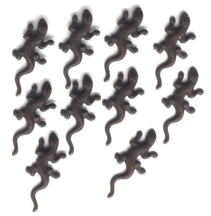 Salamander Lizard Stamping, Rusty Black, Item08374 - bsueboutiquesupplies