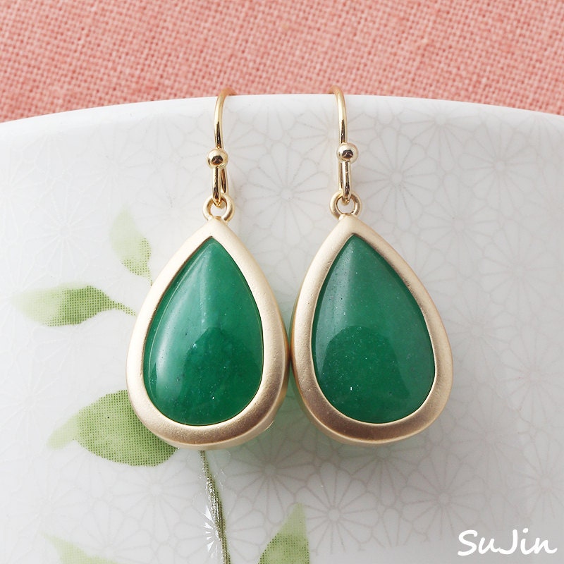 10%SALE) Green Jade Teardrop, Stone, Earring