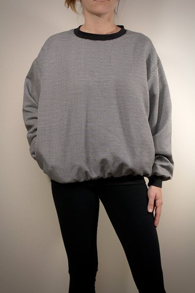 Vintage Black & White Sweater W/ Pockets Size S/M SALE