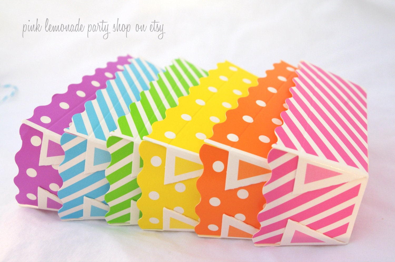 MiNi BaKiNG BoXes-- RaiNBoW MiX--loaf pans--baking cups--cookies--candy--nuts--party favors--12ct Il_170x135