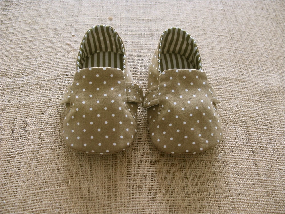 Frank Baby Shoes - PDF Pattern - Newborn to 18 months.