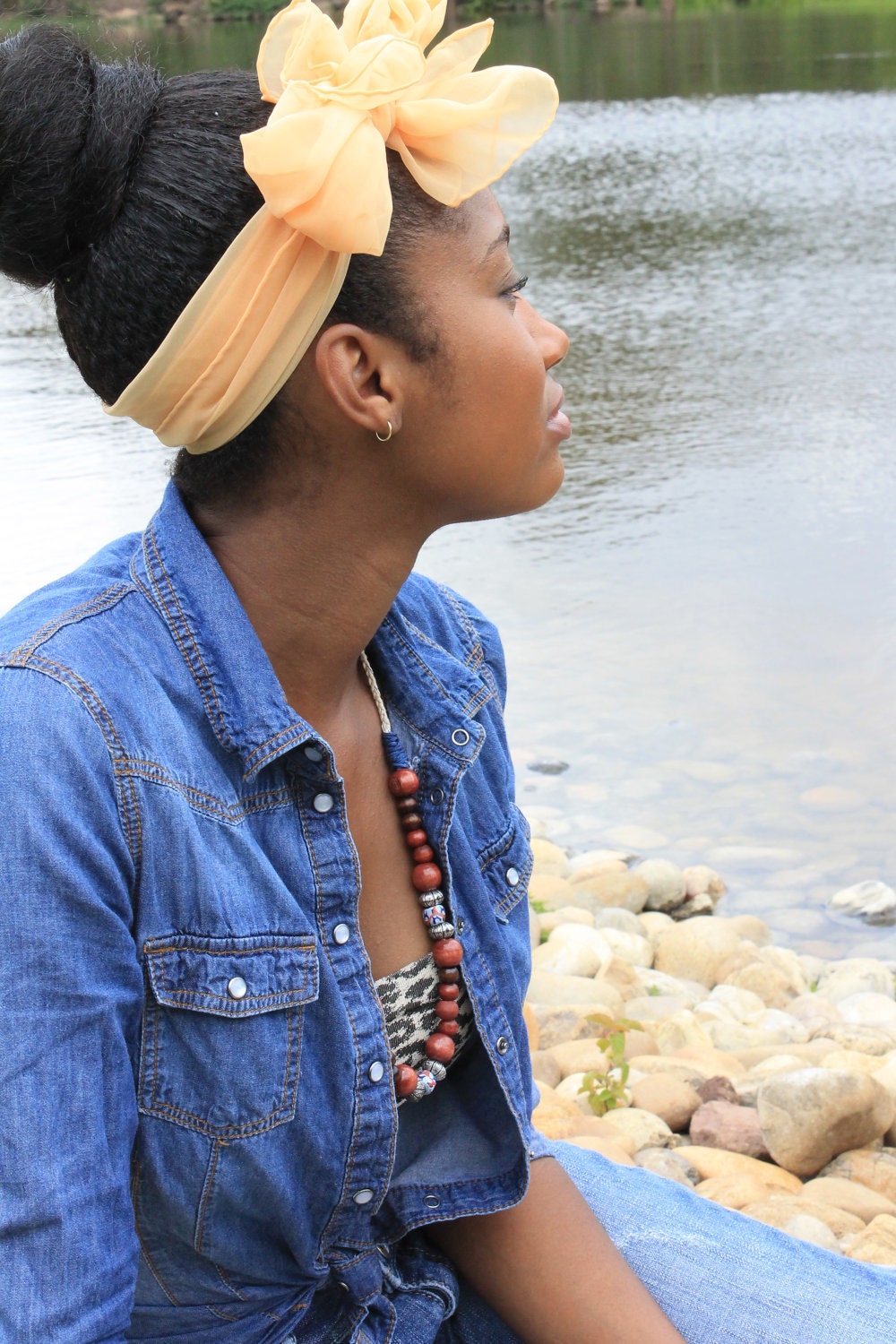 Baaba's Child necklace (Wood, recycled glass, hemp necklace)