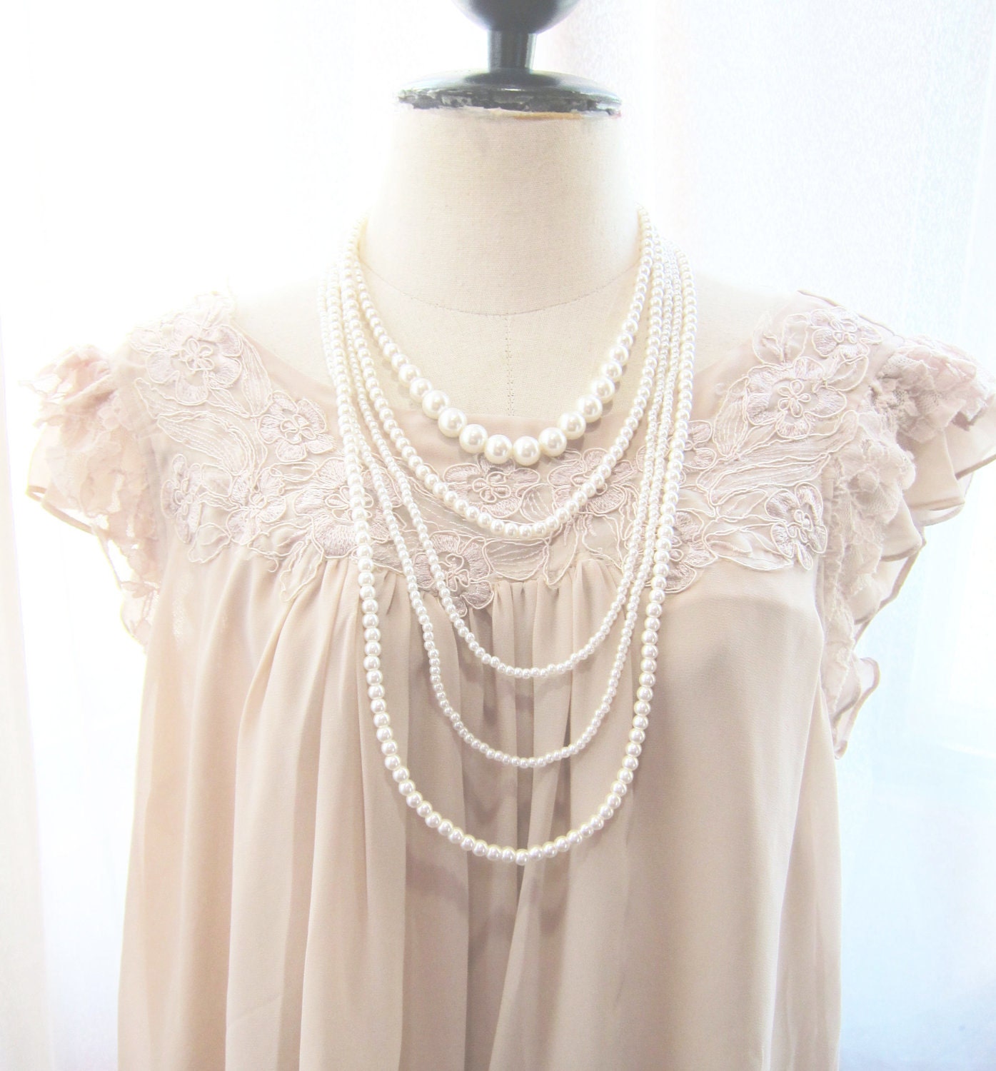 Carrie Bradshaw Stacked Pearl Necklace Multi Layered Pearls Necklace Dramatic Whimsical - SATC IVORY