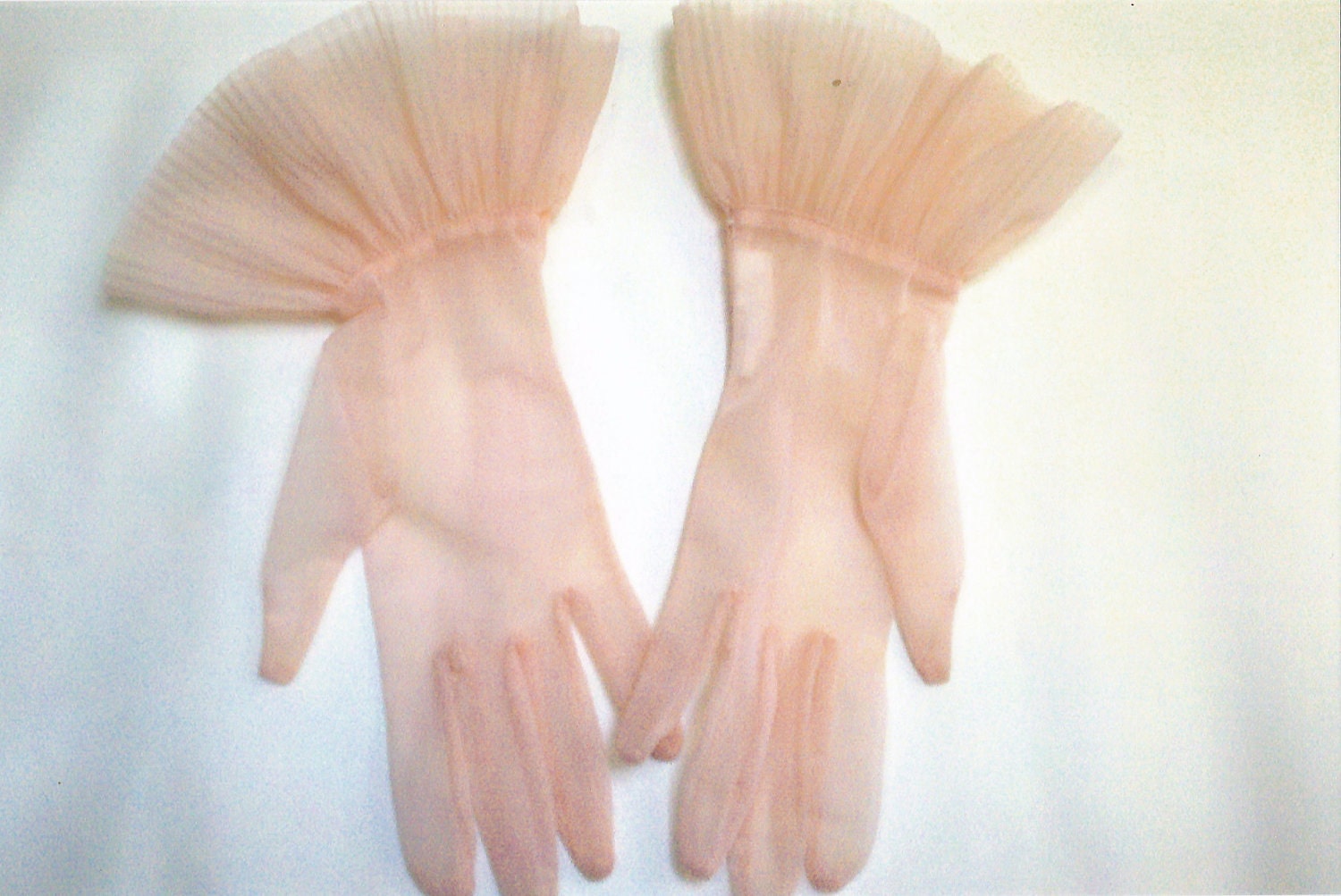 Chiffon Gloves