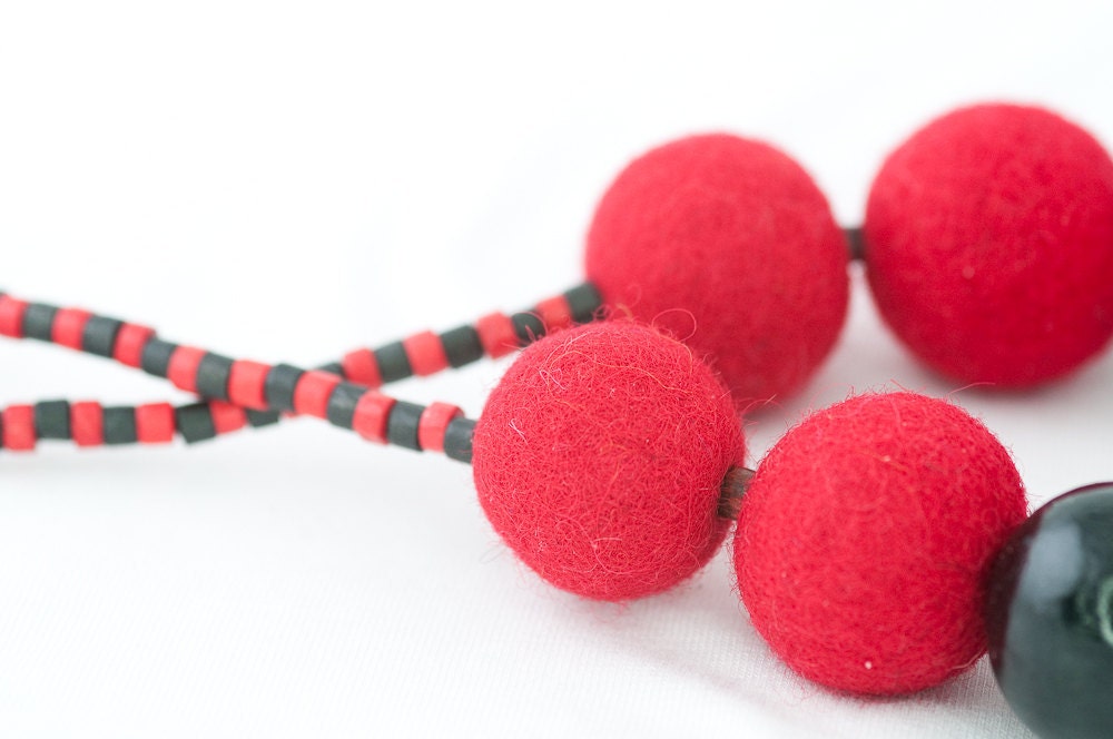 Felt beaded necklace red and black autumn necklace