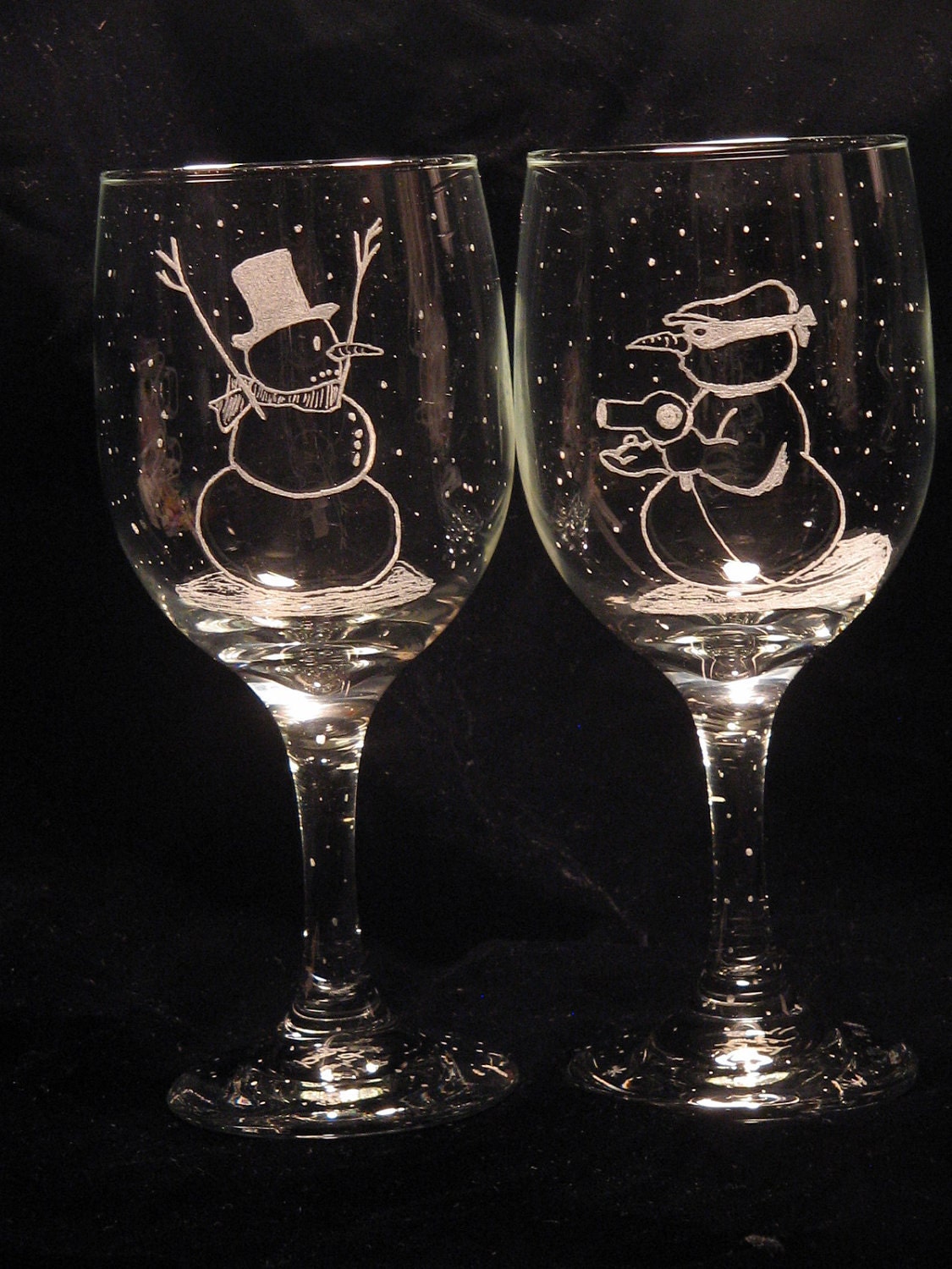 Etched  Snowman wine glass Christmas Design