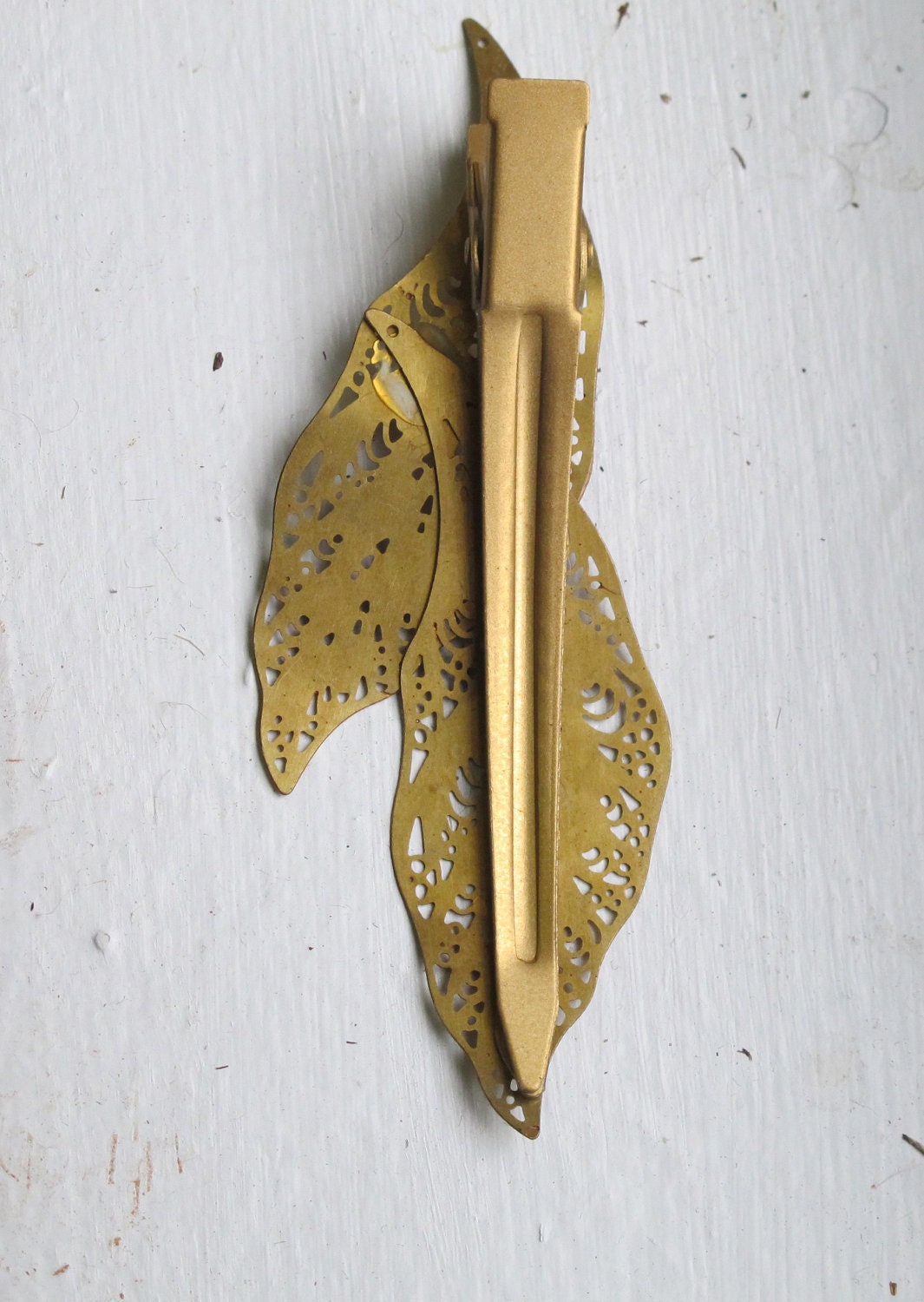 Leaf Hair Clip - Sticky Grip - Gold Tone