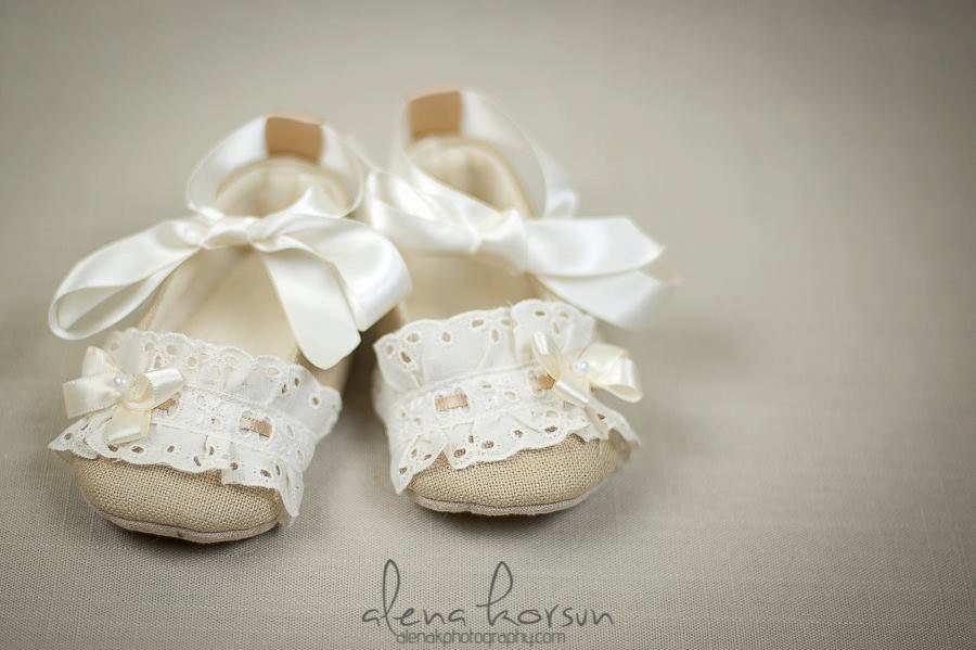 AK DESIGNS "Elegant Baby Shoes" - Little Anita.