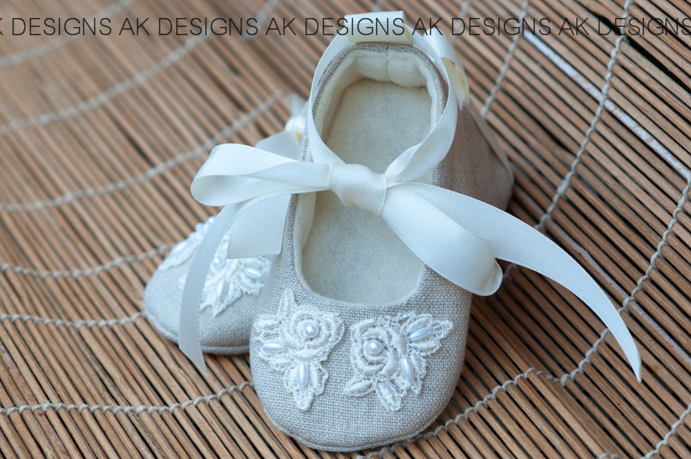 AK DESIGNS "Elegant Baby Shoes" - Little Aria.