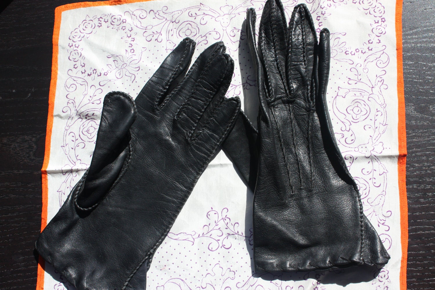 Vintage 1960's Fownes Leather Black Womans Small Gloves