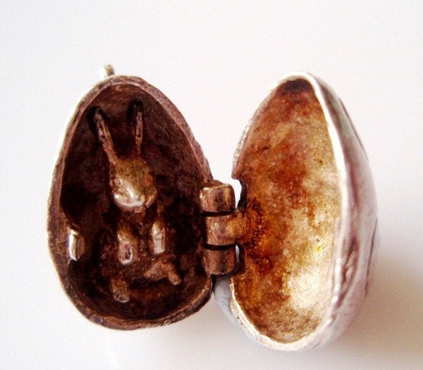 Vintage Silver Egg & Easter Bunny Rabbit Charm Opens