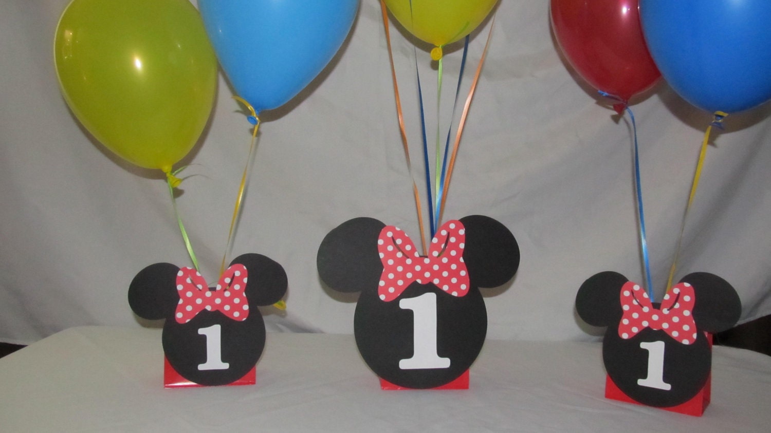 Minnie Mouse Party Balloon Centerpiece