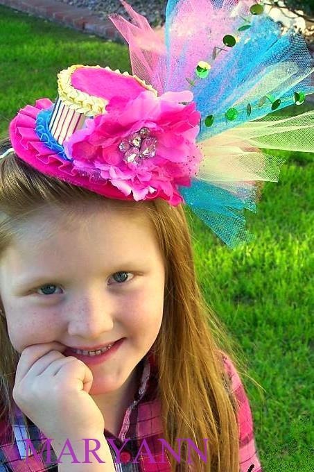 MINI Top Hat- "MARYANN" a Top Hat For Mad Hatter, Birthday Hat, Circus, Girls Night Out For Girls to Women - Accessories - KROWN Kreations Il_170x135