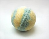 Pearberry Bath Bomb, Green and Orange Bath Fizzy