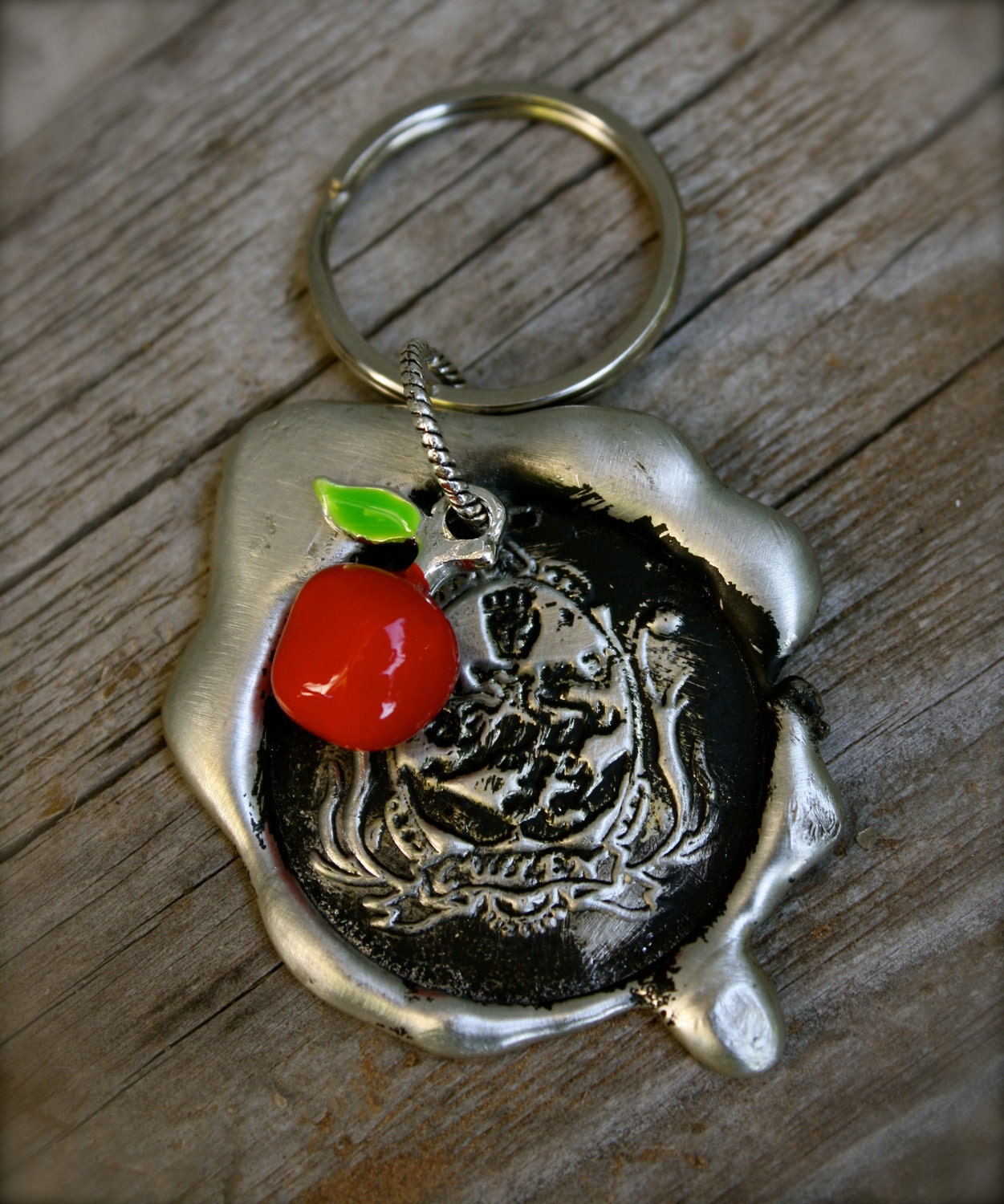 Handmade Keychain on Etsy TWILIGHT WAX SEAL Cullen Crest, Breaking Dawn, Inspired, Original By Okrrah