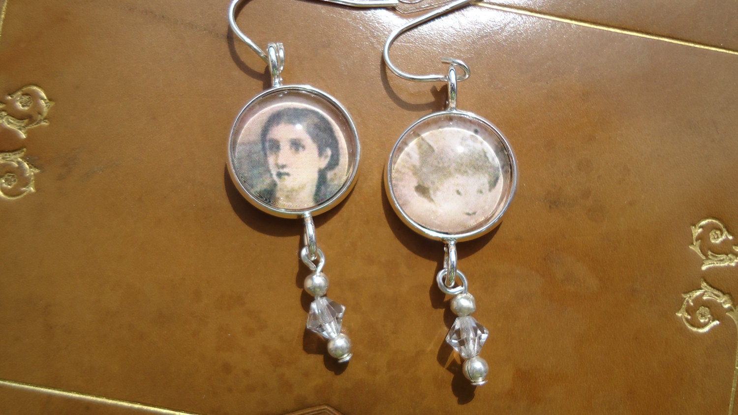 Earrings, Joan of Arc