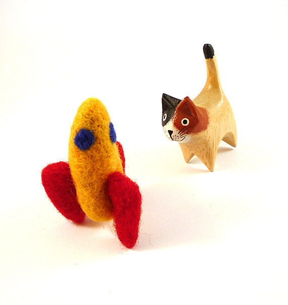 Retro Rocket Catnip Toy - Needle Felted Wool