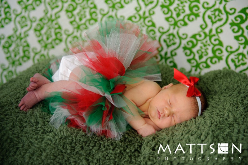 Christmas Holiday Tutu - Red Ivory White Green - Newborn Infant Baby Toddler Girl Outfit - Photography Prop - December Birthday Present
